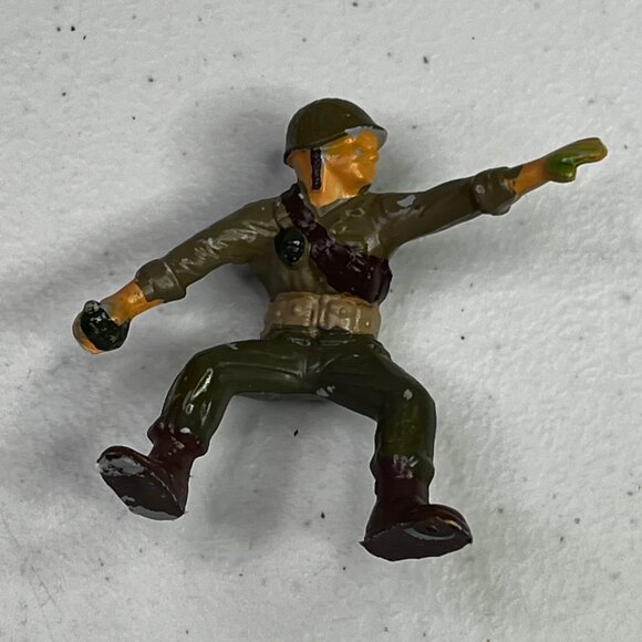 Vintage American WWII Pacific Plastic Soldier Figure Collectible Toy (Marx?) - Picture 6 of 8